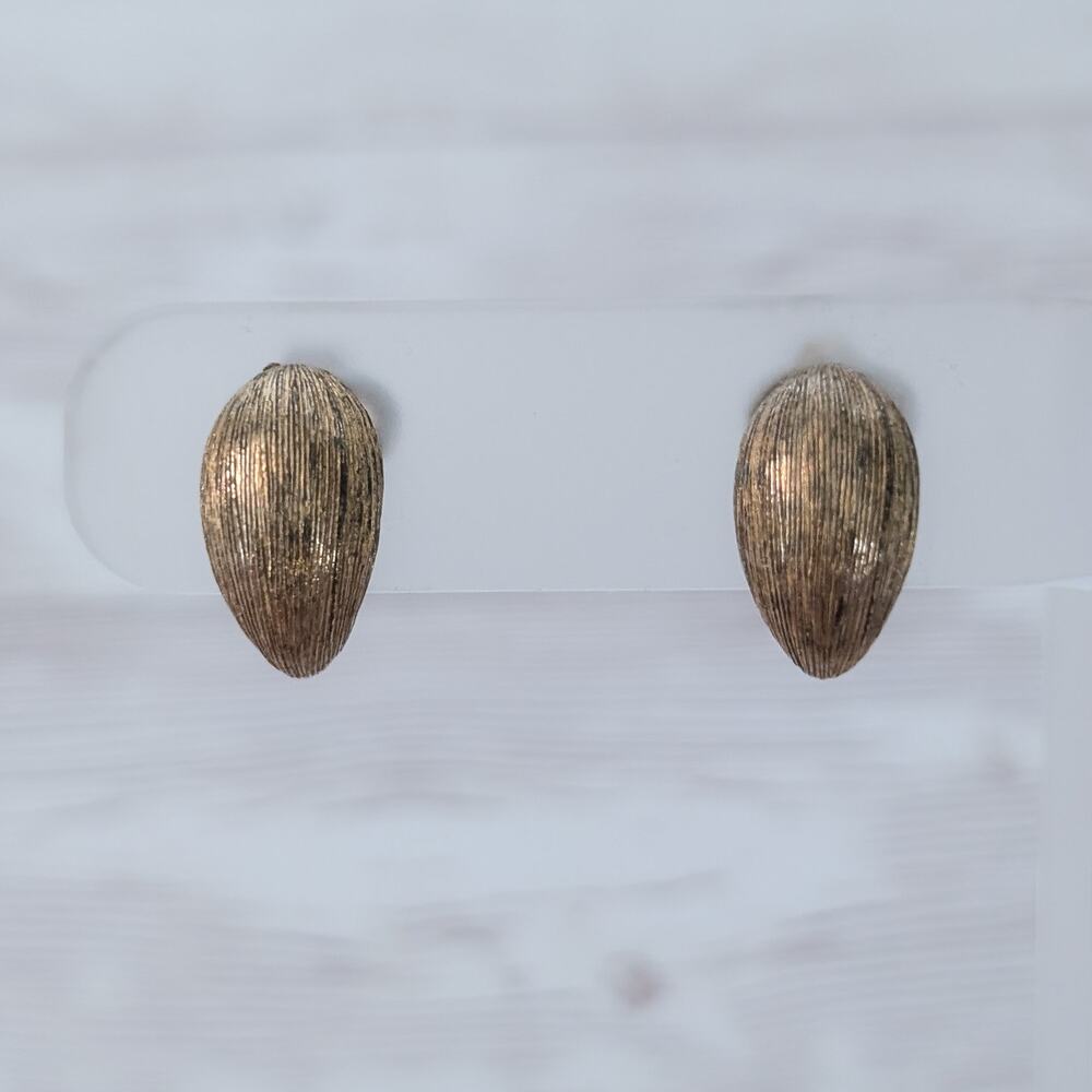 Vintage Clip On Earrings Dark Brassy Tone - Heavy Tarnish